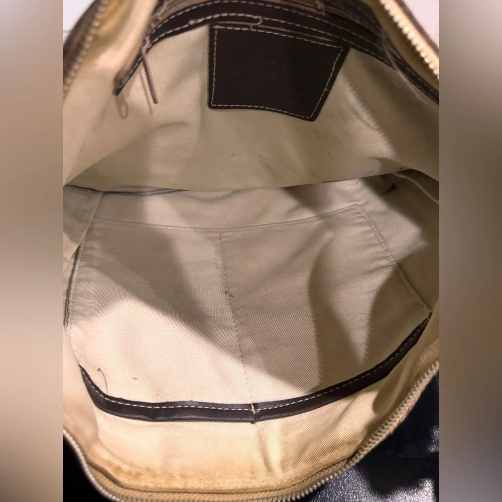Coach elegant shoulder